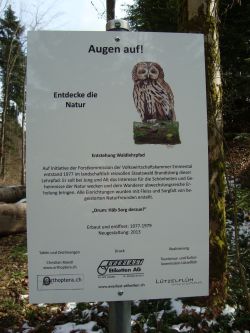 Informationstafeln Auskunft über die Natur und den Wald des Emmentals